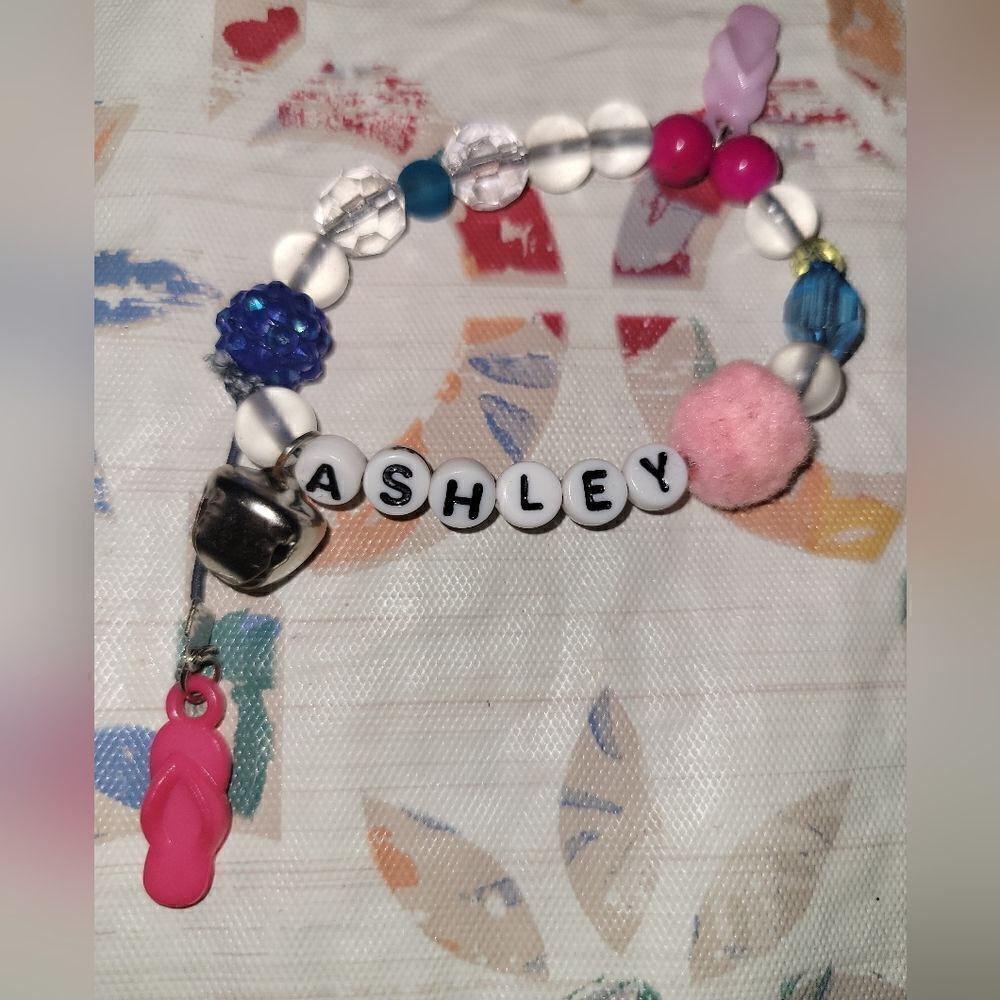 Handmade letter bundle/couple bracelets - Picture 5 of 10